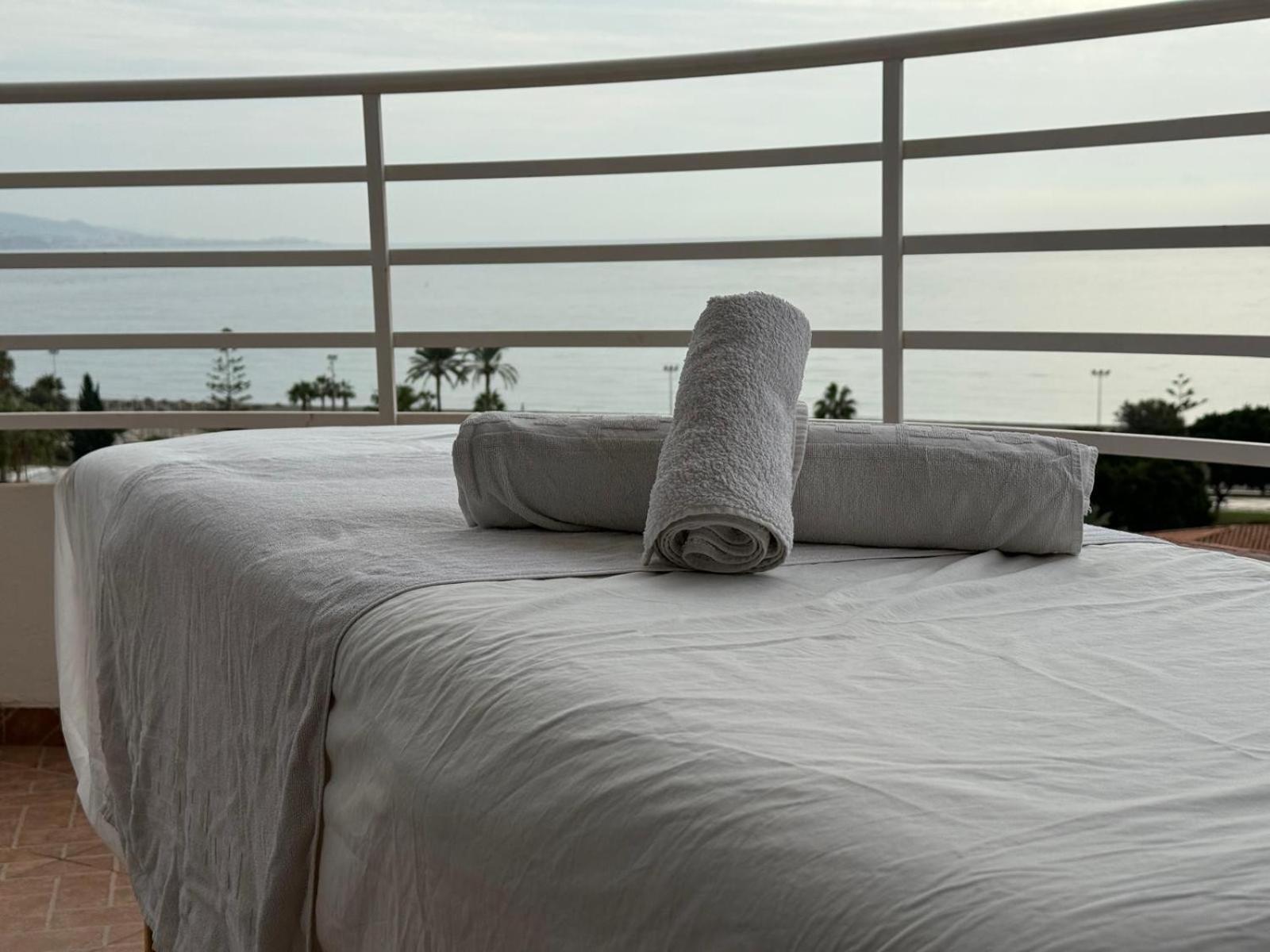 Appartamento A&N Atico Vista Al Mar Torre Del Mar Esterno foto